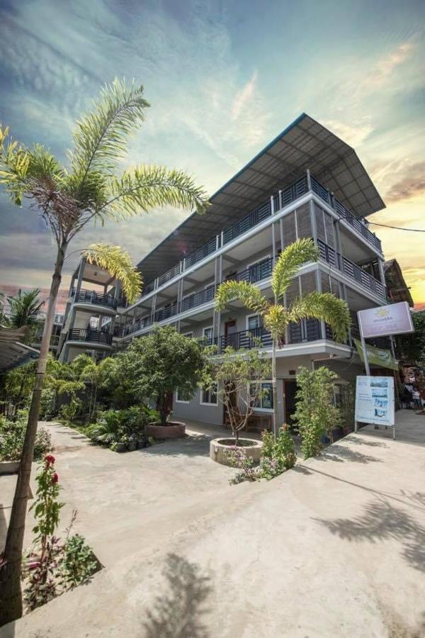 Roomy Guesthouse Kaoh Touch Exterior photo